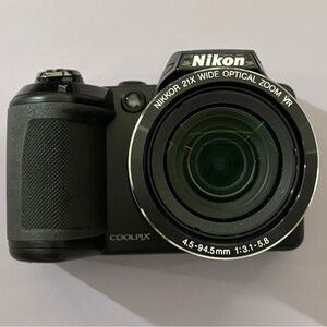 Nikon COOLPIX Black Camera with 21x Zoom